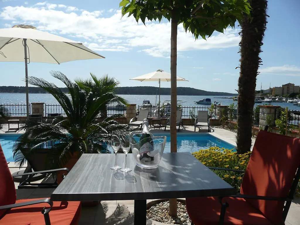 Guest House Villa Papalina Rab Town