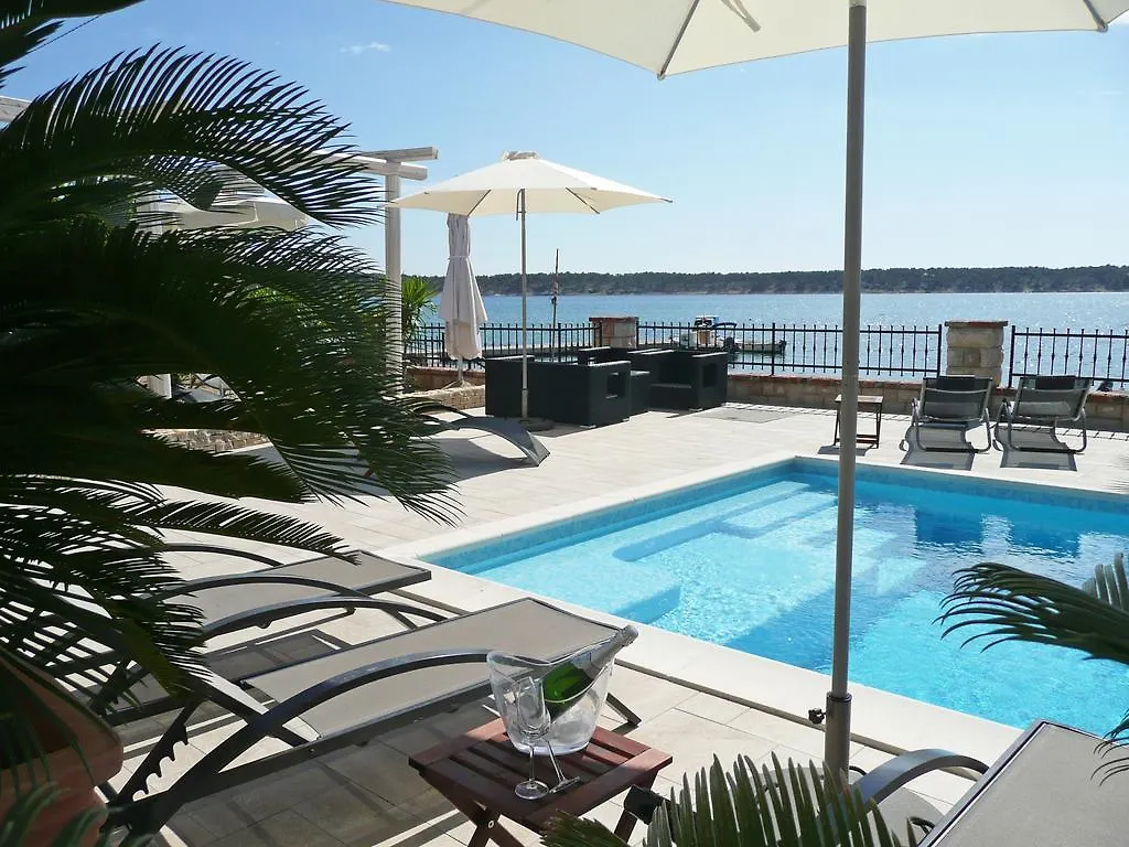 Guest House Villa Papalina Rab Town