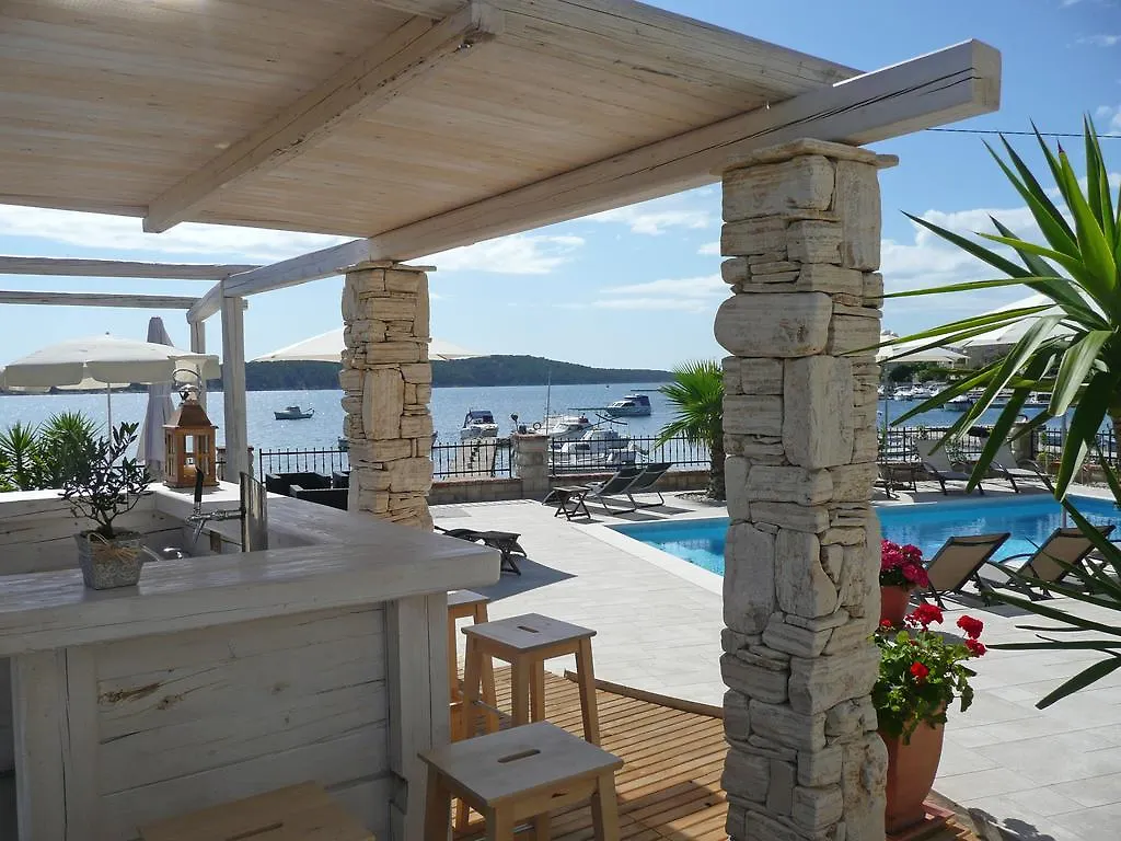Guest House Villa Papalina Rab Town 4*,